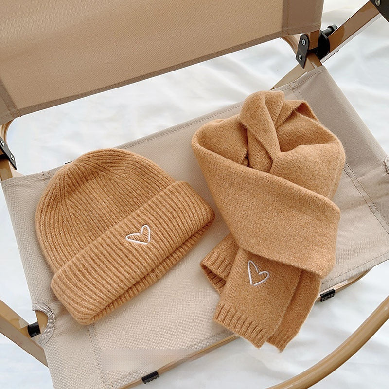 Heart Embroidery Solid Color Children Woolen Knitted Hat