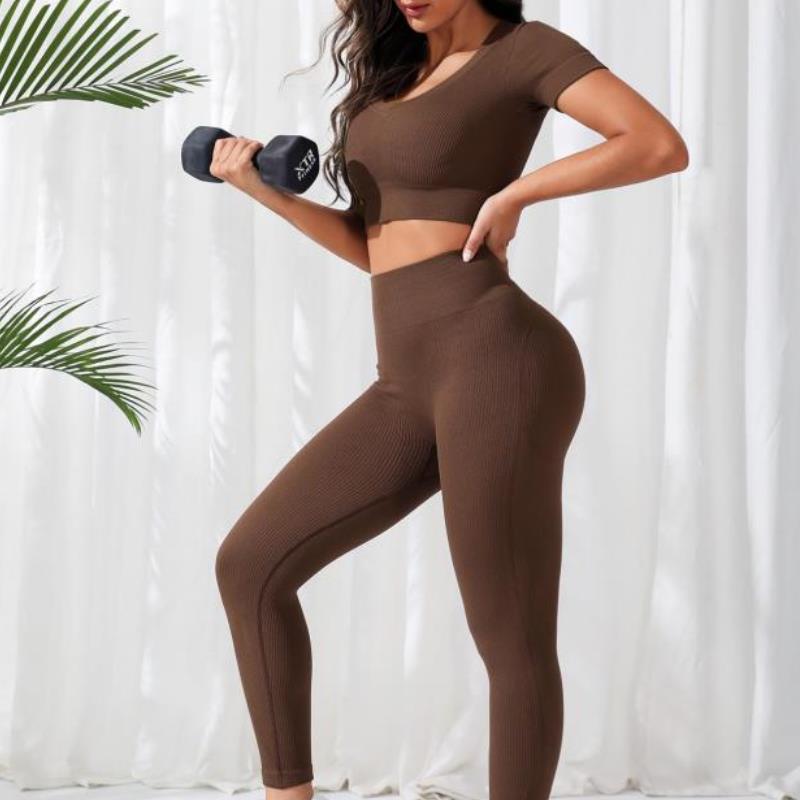 Women's Seamless Knitted European And American Sports Yoga Suit Set