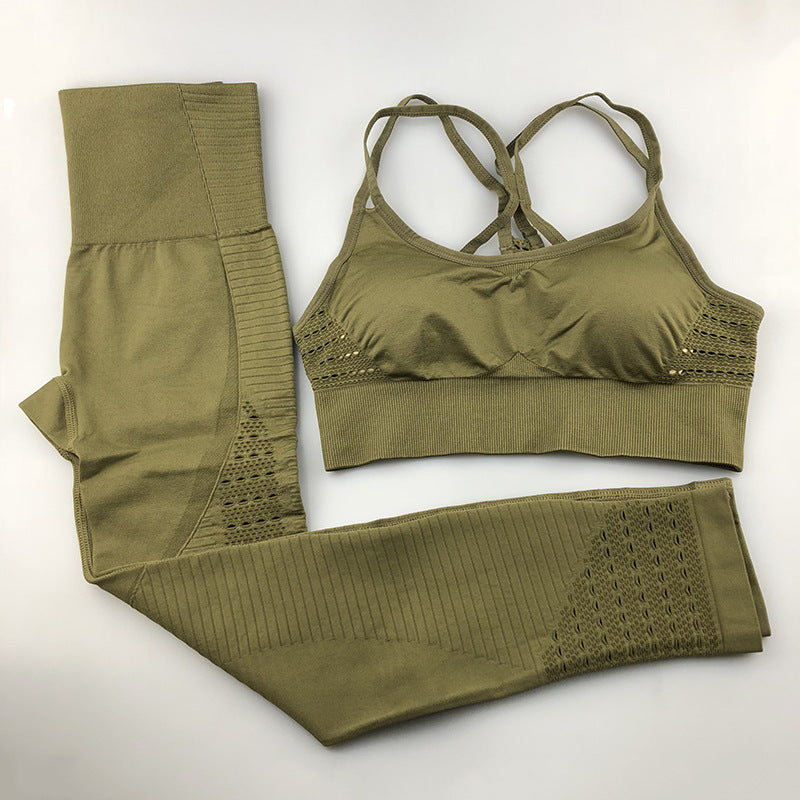 Quick-drying sports bra and yoga pants set