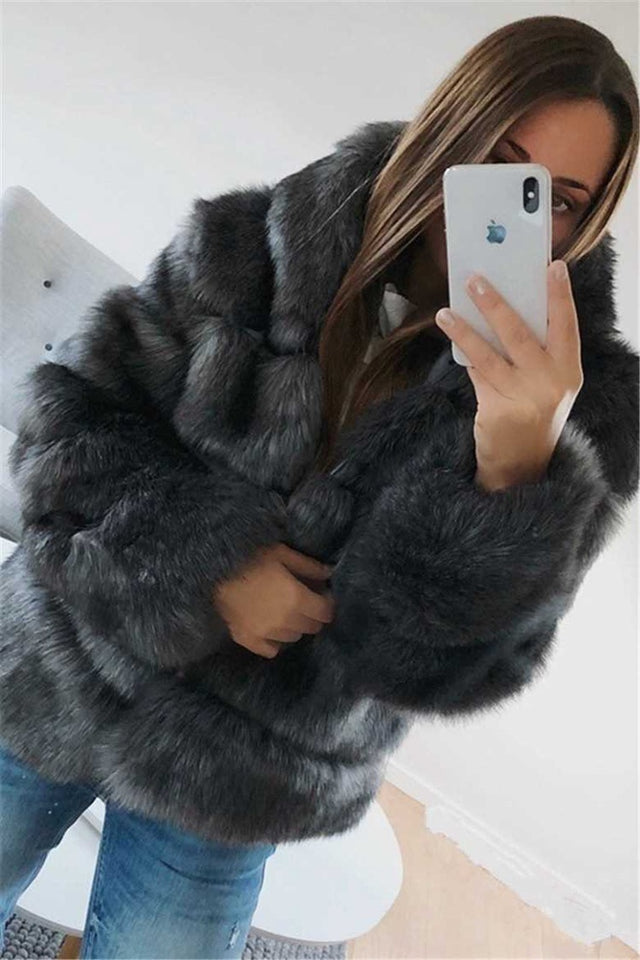 Fur fox fur hooded women's coat