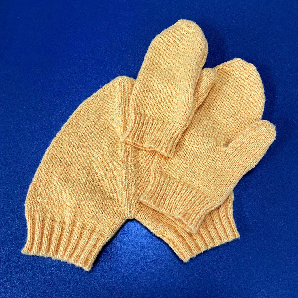 Love Warm Decoration Solid Color Knitted Yarn Gloves