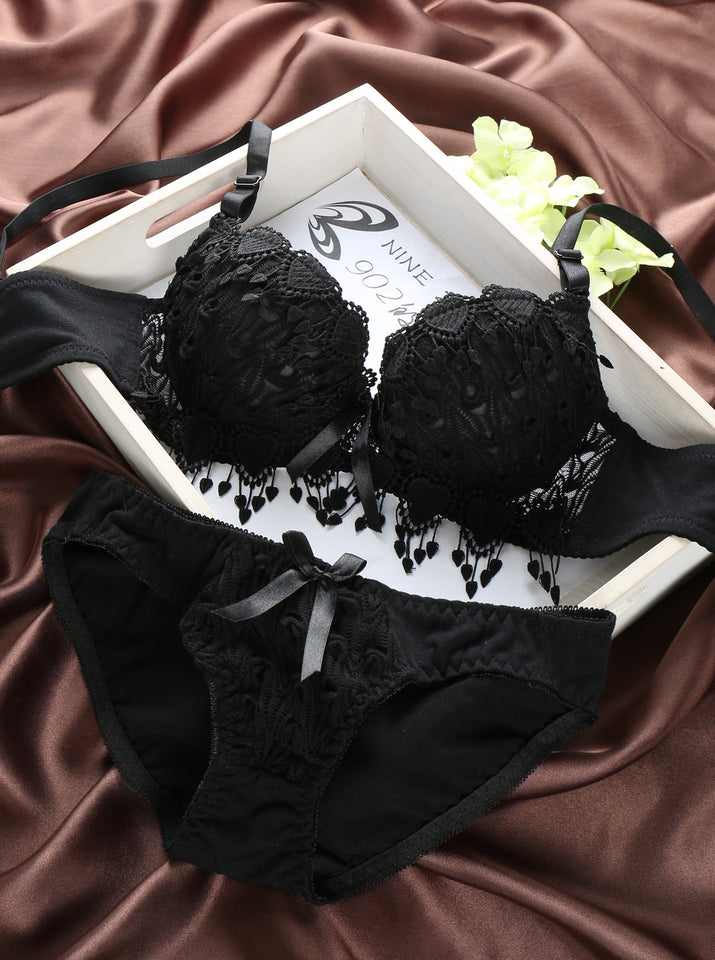 Sexy lace gathered bra set