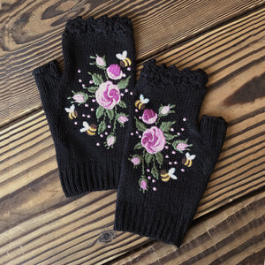 Embroidered Ladies Warm Gloves Bee Floral Knit