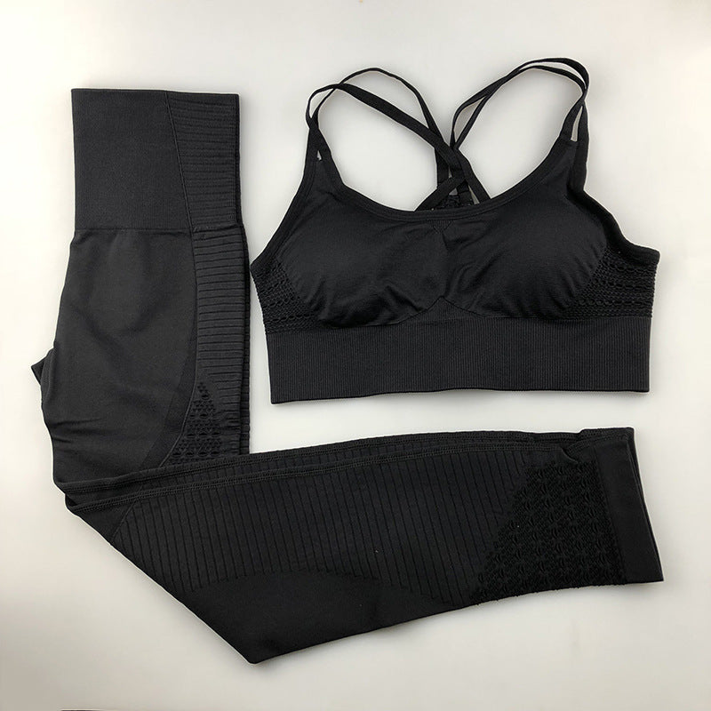 Quick-drying sports bra and yoga pants set