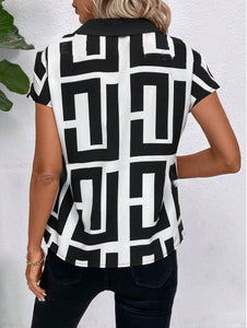 Women's Printed V-neck Shirt