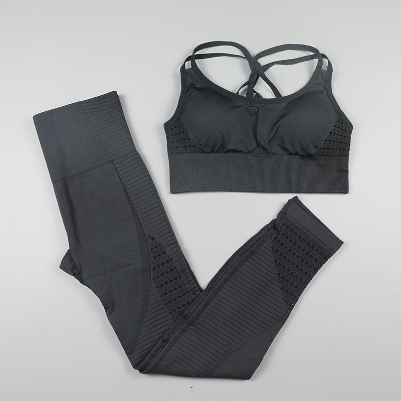 Quick-drying sports bra and yoga pants set