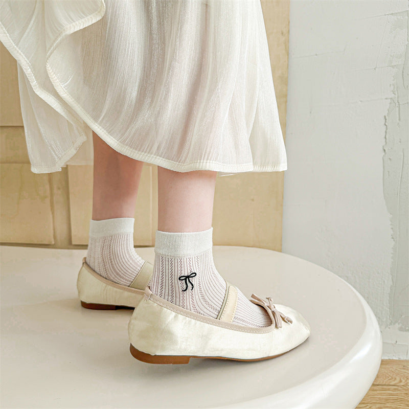 Bow Embroidered Short Thin Socks