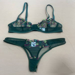 Women's New Lace Underwear Bra Set